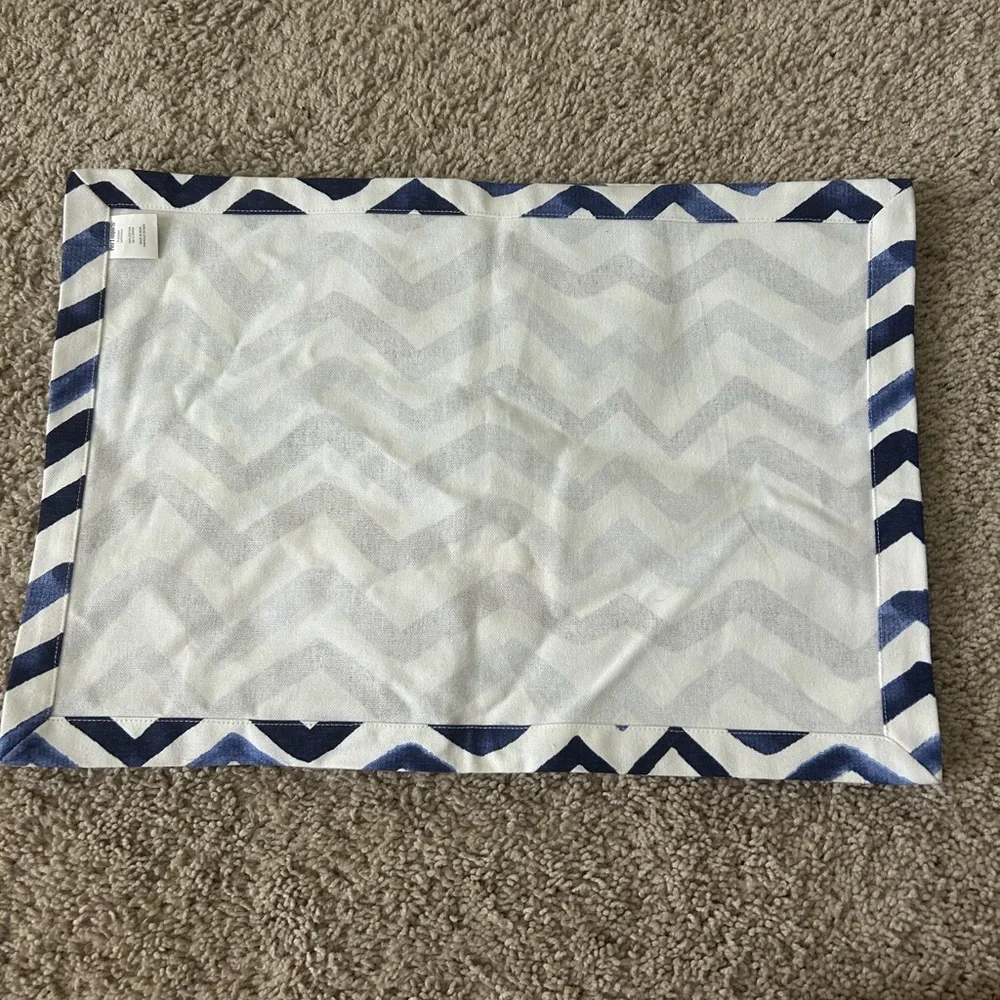 4pc Pier 1 Placemats Blue Watercolor Chevron